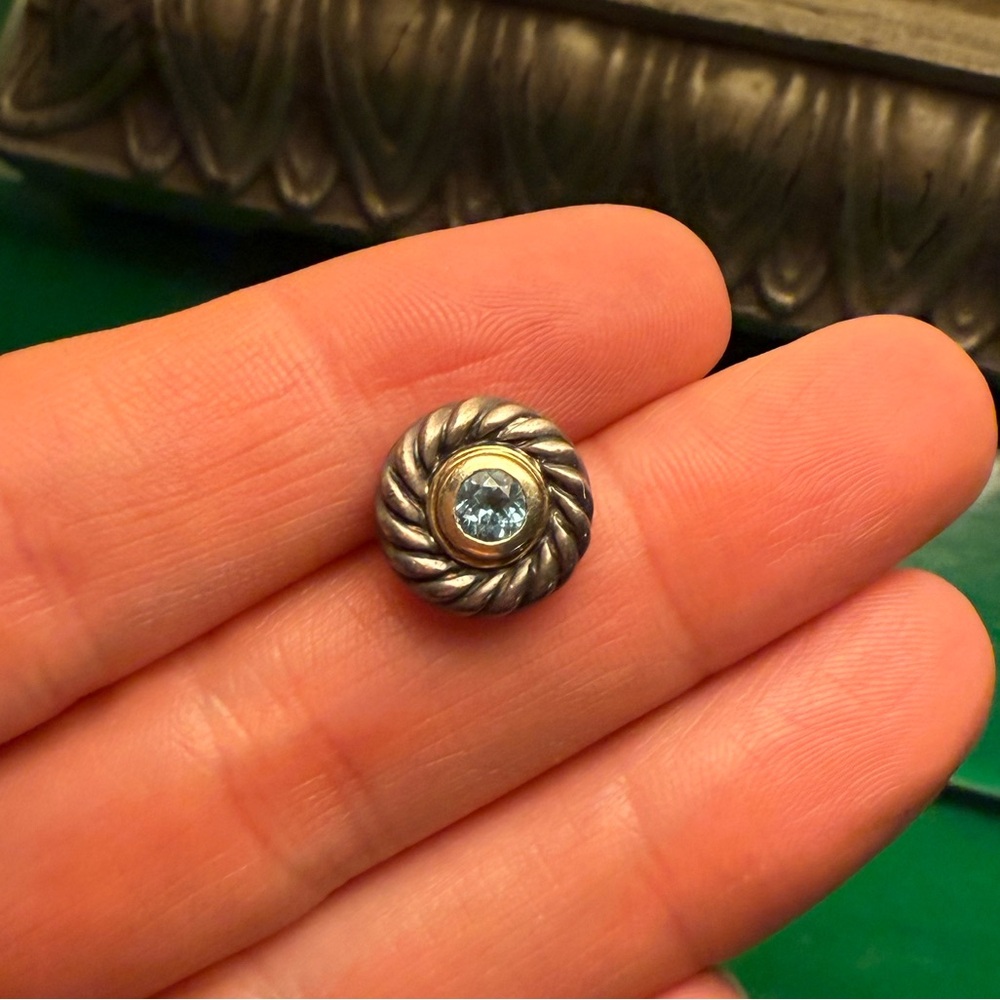 David Yurman cookie stud earring in topaz